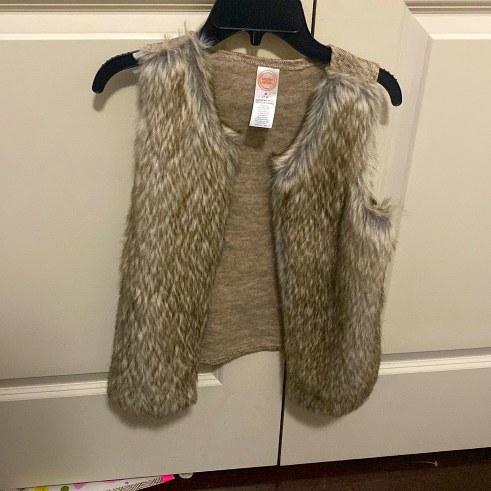 Girls Feaux Fur Vest